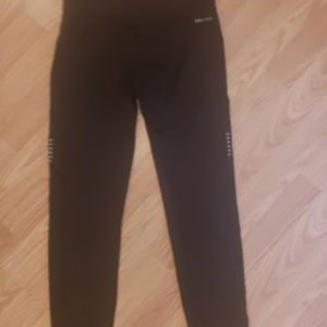nike running crops